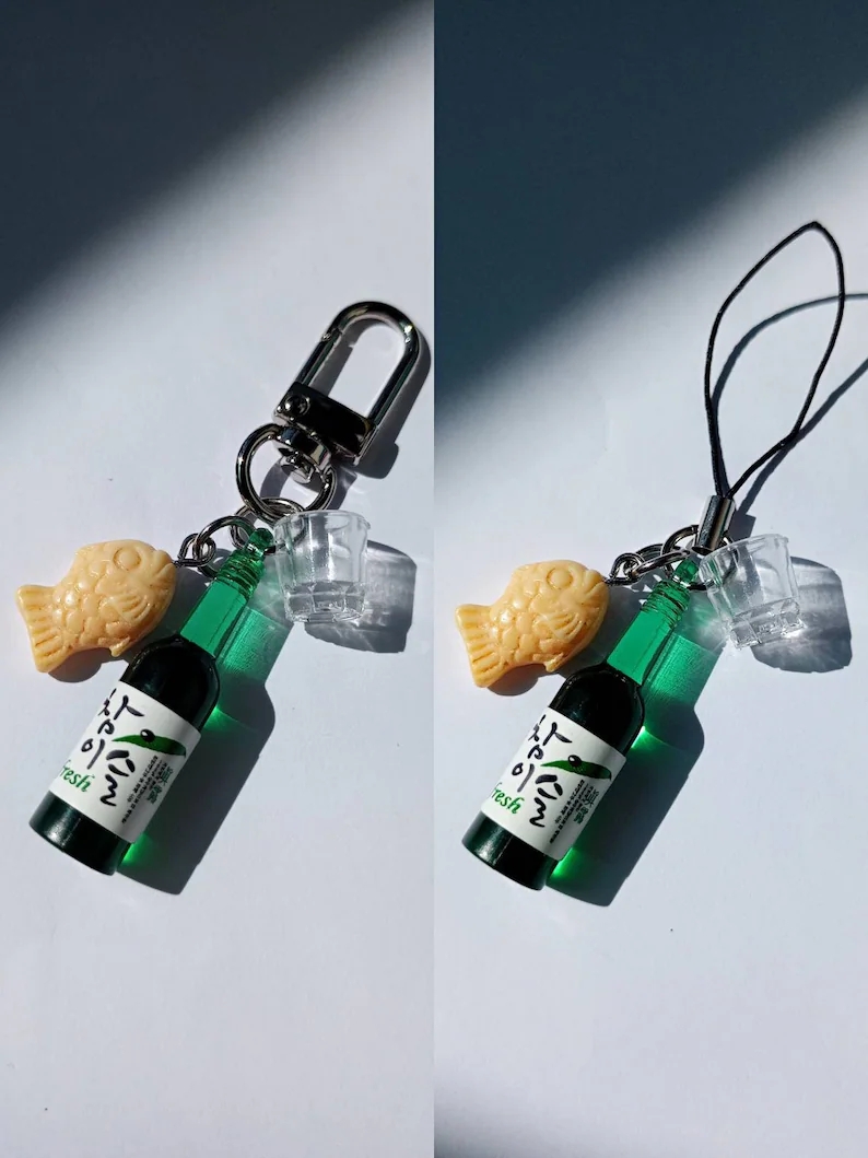 street food keychain Soju bott - Food Zinc review and price