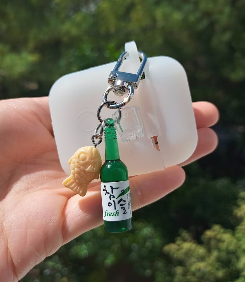 street food keychain Soju bott - Food Zinc review and price